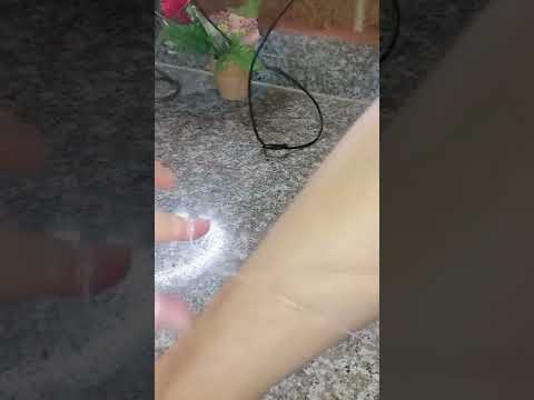 فيديو: كيفية تشذيب شعر الساق باستخدام آلة التشذيب: 11 خطوة (بالصور)