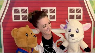 Awana Cubbies Puppet Show - AppleSeed Bear Hug 7