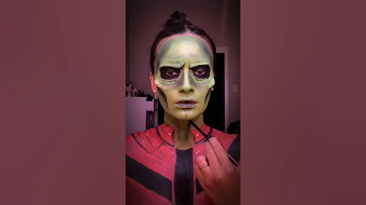 Michael Jackson's Thriller Zombie recreated🧟🪦 #michaeljackton #moonwalk #thriller #michaeljackson