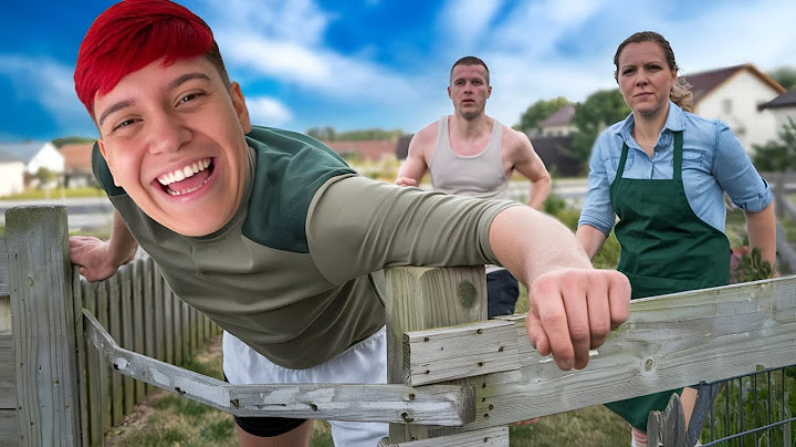 I ANNOYED MY MOM UNTIL SHE OPENED THE GATE SO I COULD ESCAPE DETENTION!! (SCHOOLBOY RUNAWAY)