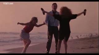 Bette Midler in Ruthless People- Ending