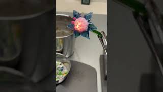 Making a glass flower #glass #glassart #glassblowing #lampwork #glassworks #glassflower #flower