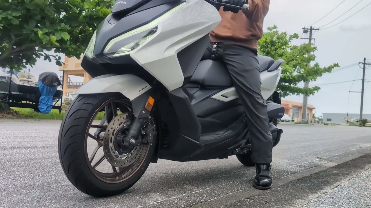 フォルツァ250 MF17 ヨシムラGP-MAGNUM115　サイクロン