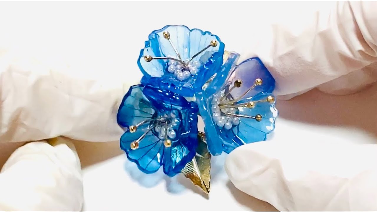 Uvレジン プラ板 ブルーフラワーブローチを作ってみました Uv Resin Blue Flower Brooch Youtube Uvレジン プラ板 ブルーフラワーブローチを作ってみました Uv Resin Blue Flower Brooch Youtube
