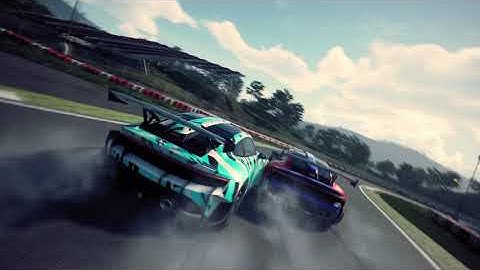 Uncrashed: FPV Drone Simulator - Chasing drift cars at the track