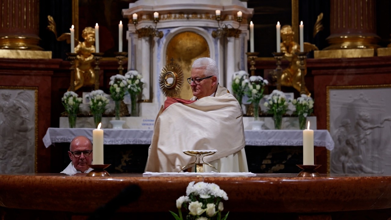 Elsőcsütörtöki közös imádság Székesfehérváron a Szent István király Székesegyházban.