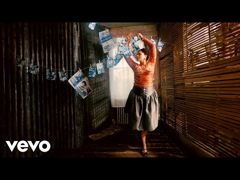Nectar Woode - Roses In The Dark