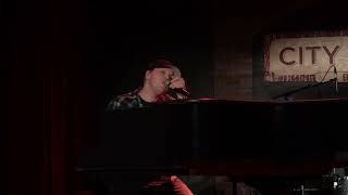 Download Lagu Gavin Degraw -Talks About Life Lessons \u0026 Performs “Ford” From His New Album “Face The River” MP3