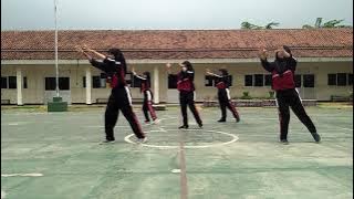 Senam Goyang Nasi Padang(SMK Bina Industri)