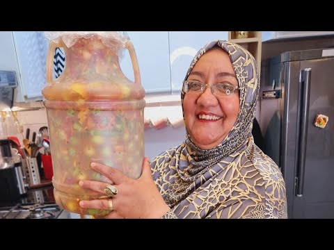 الزيتون التفاحى بالسكر رشيه واوعى بالمية تنقعيه دى خبرة السنين يابنتى ولا تقولى اجدع ترشجى