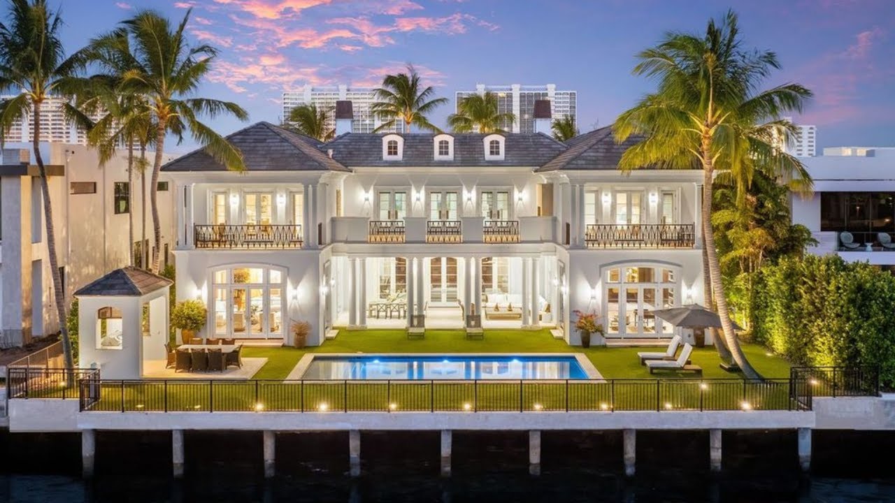 SENADA ADŽEM PRESENTS: THE SURREY ESTATE 