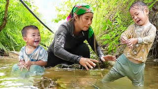 Download Lagu Single mom Cook Yummy Fish for Lunch - Harvest  River fish to Sell at Market with Little children MP3