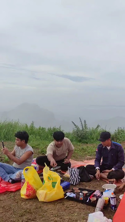 Masih Berkabut #camping #mountains #pendakigunung