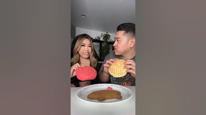 TRYING MEXICAN PASTRIES: CONCHAS PT.1