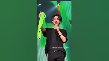 How could we miss a crying kitten? my baby is so cute 😭🫂 #felix #skz #idol #kpop #shorts #viralvideo