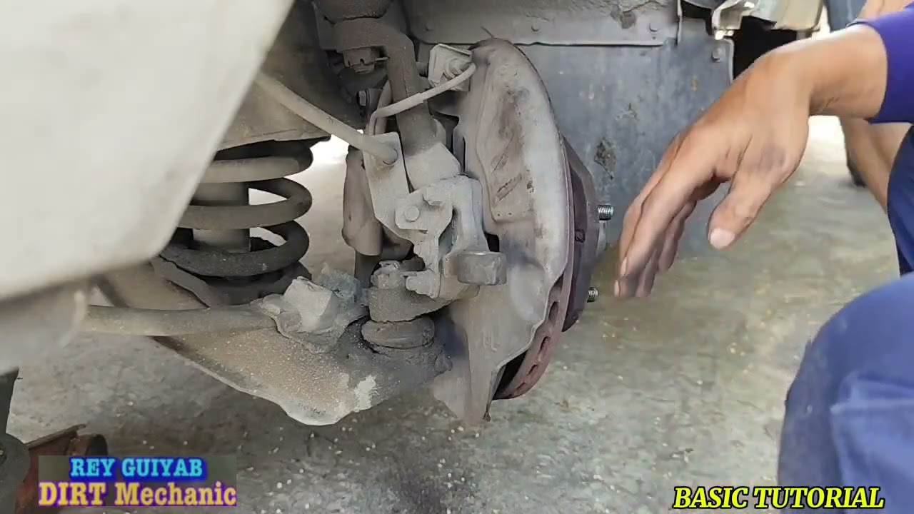 MITSUBISHI L-300: Grabe tigas ng manibela pagniliko tapos maingay pa? 