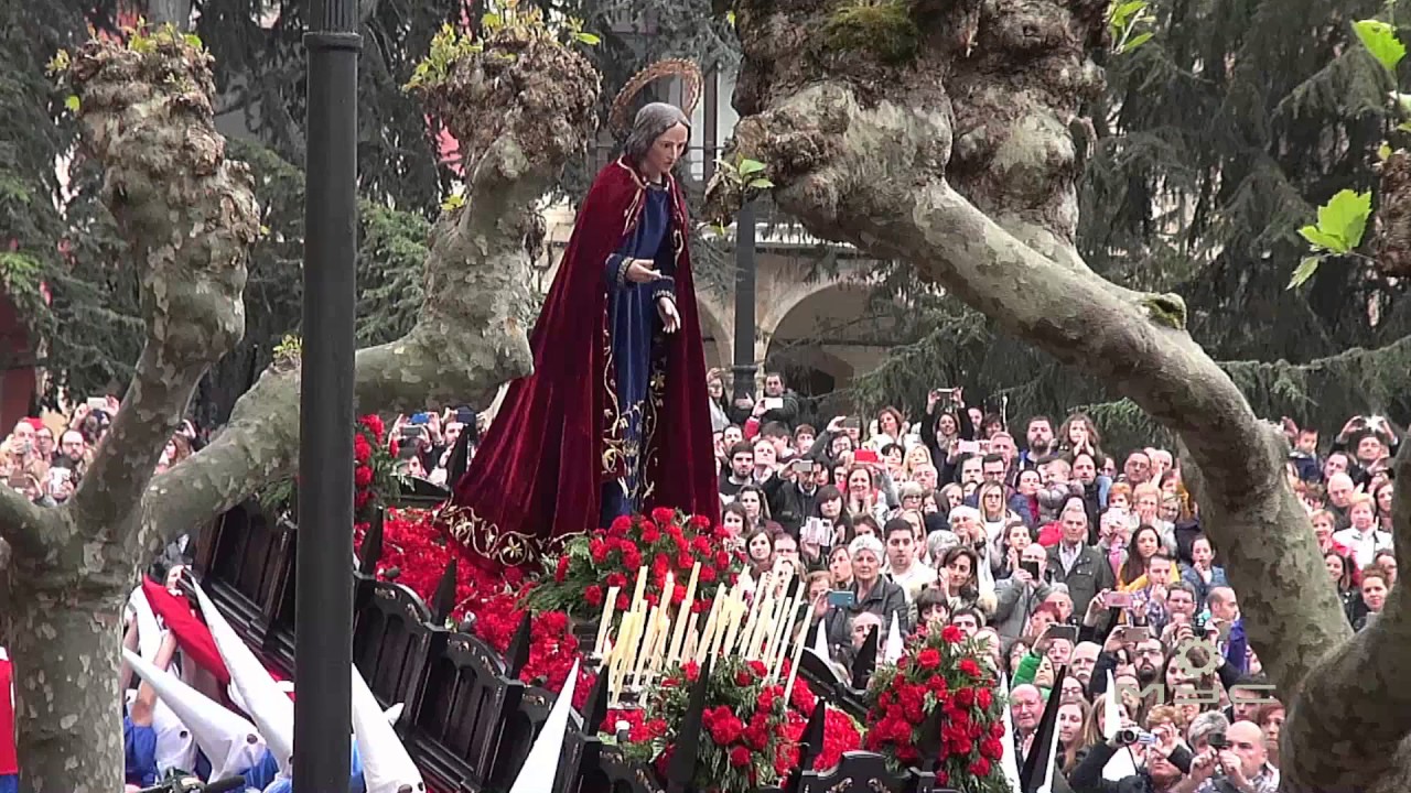 Avilés Semana Santa baile y reverencia  de los 
