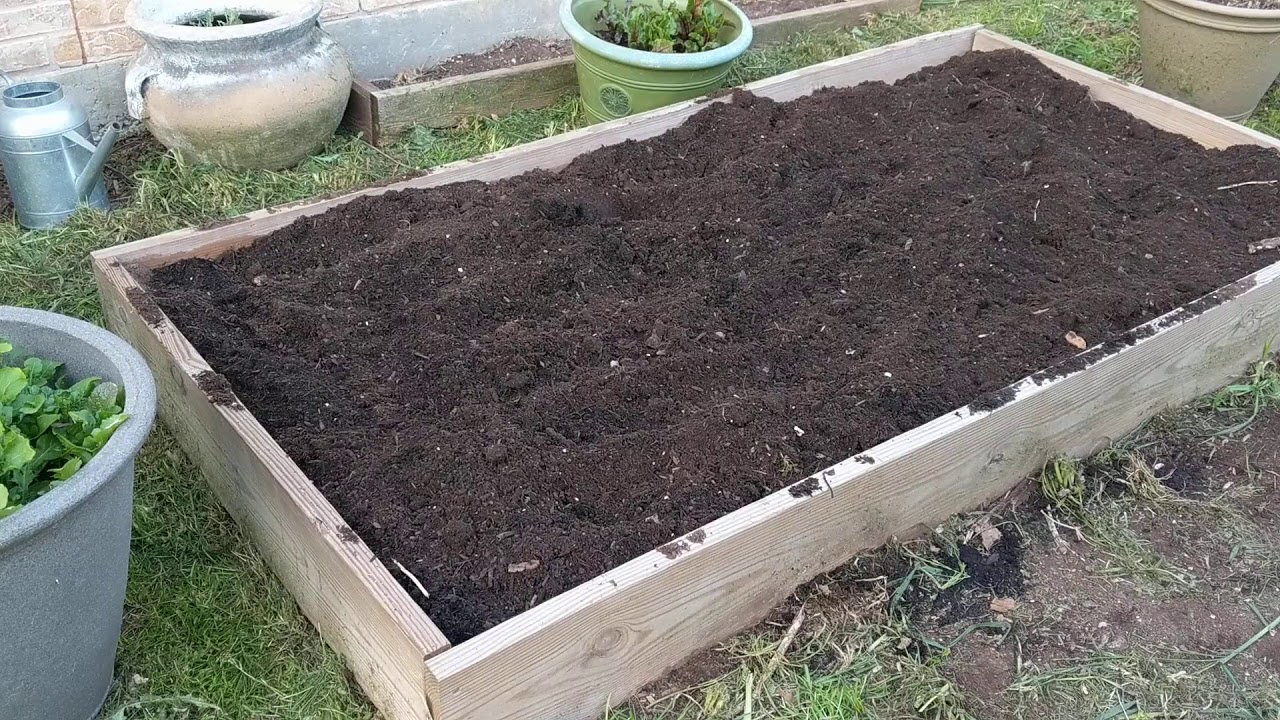 Getting Last Year's Raised Bed Ready for Potatoes. YouTube