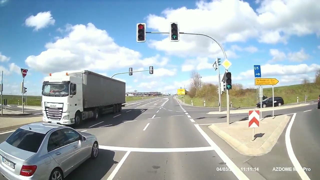 HKL Baumaschinen,Oberwerrner Weg 1, D 97502 Euerbach