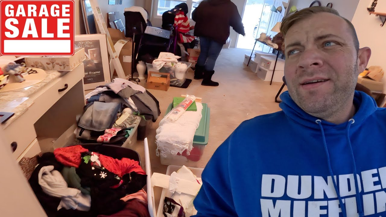 Hoarder house garage sale had amazing hidden gems!