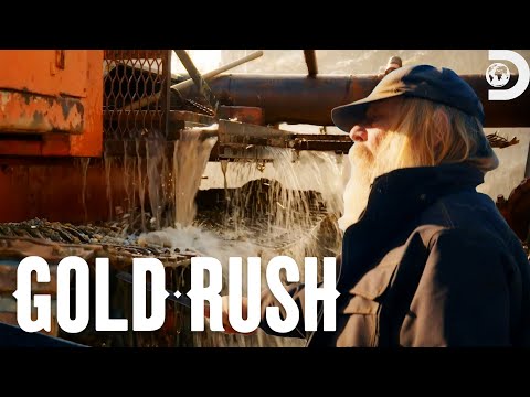 Tony Shuts Down His Operation Due To a Hole In The Pipeline! | Gold Rush | Discovery