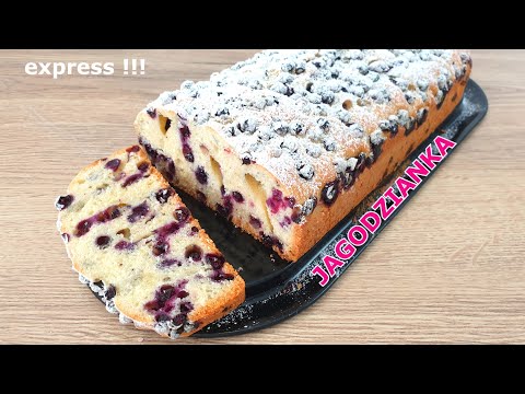 A quick and delicious cake with blueberries, currants or lingonberries ? always goes well ?