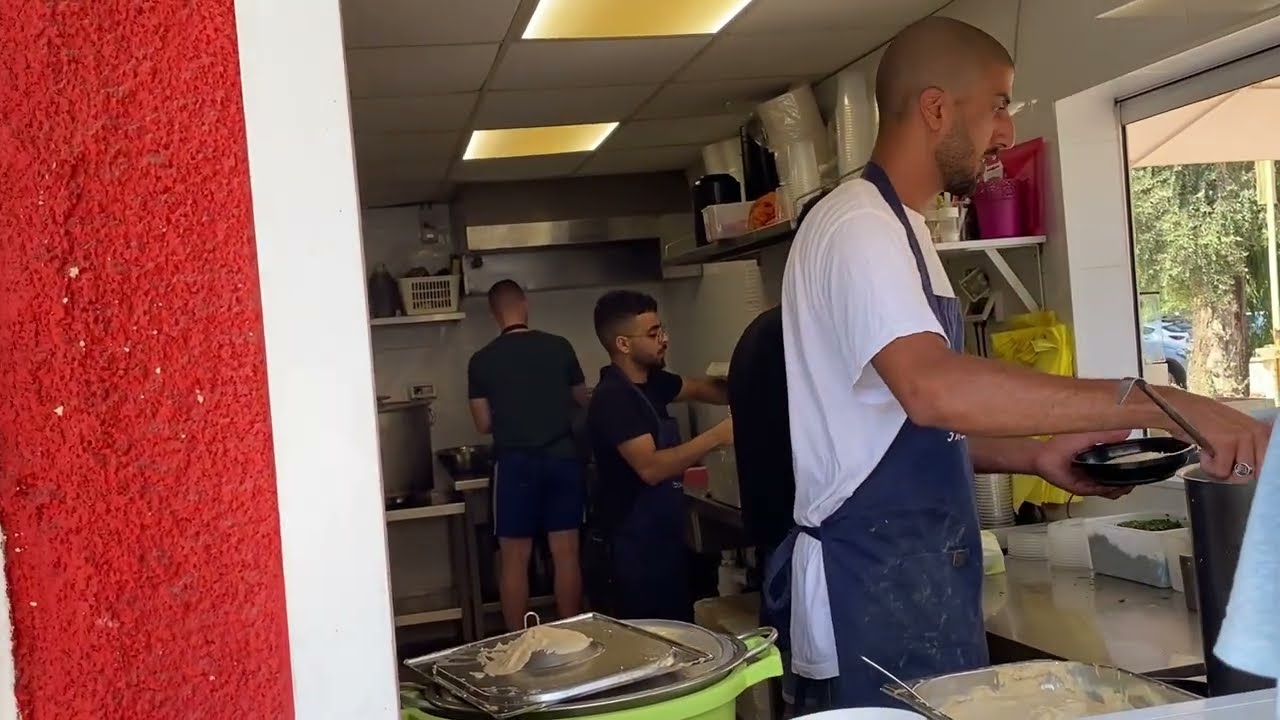 Популярное блюдо в Израиле: хумус