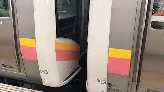 E129系 切り離し作業