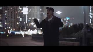 IU singing Dean's D (Half Moon) and its live version