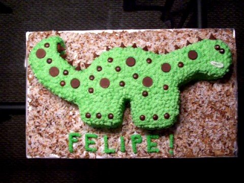 Dinosaur Cake- Wilton Cake Decorating Course - YouTube