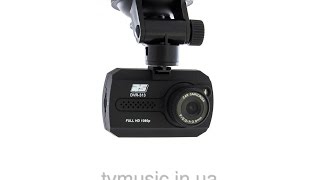 Автомобильный видеорегистратор RS DVR-313. Первый взгляд.