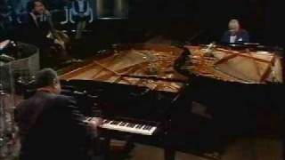 Miniatura del video "Oscar Peterson & Count Basie - Slow Blues"