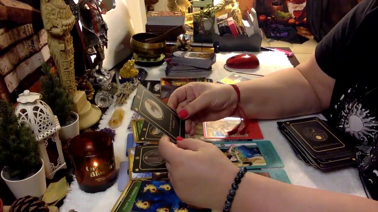 AKLINDAKİ, KİMİN/NEYİN PEŞİNDE? SENİNLE İLGİLİ HANGİ RUH HALİNDE? SENİNLE NE YAPMAK İSTİYOR?!?