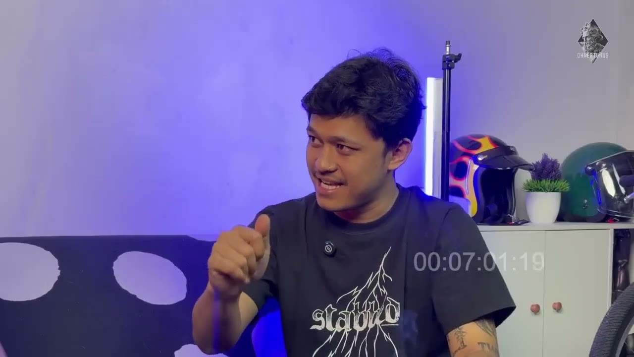 SUAMI GIL4 PENGEN LIAT ISTRINYA DI3W3 COWOK LAIN