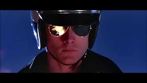 Terminator 2 T-1000 Searches Dyson home Scene