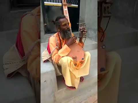 Indian street Singing Talent   Talented Indian Street Singer with amazing voice in India