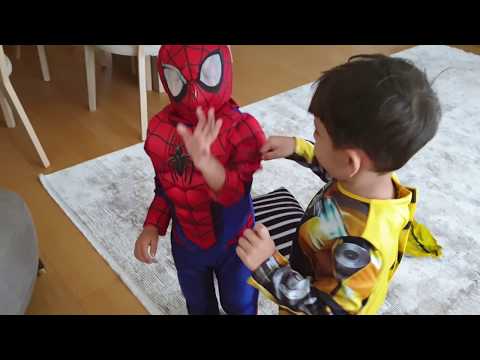 Fatih Selim Spiderman oldu yusuf'ta bumblebee,kostüm partisi var bu çocuklar komik videolar çekiyor