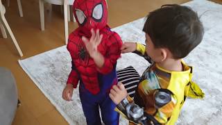 Fatih Selim Spiderman oldu yusuf'ta bumblebee,kostüm partisi var bu çocuklar komik videolar çekiyor