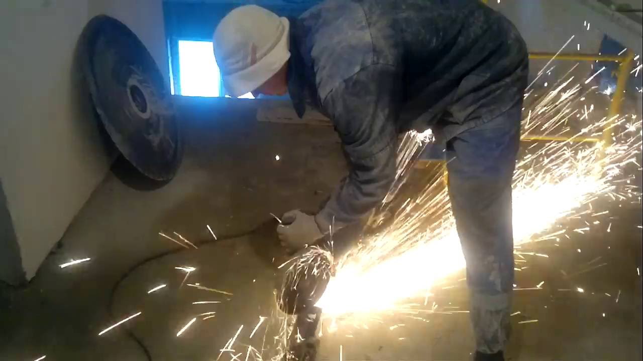 Алмазная резка проема в потолке - YouTube