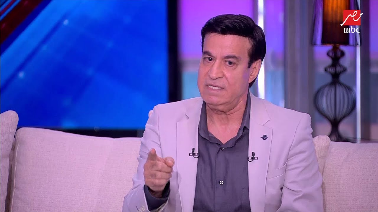 ياسمين عز:ليه قولت ان مصطفى كامل رجل المرحلة في نقابة الموسقيين؟ .. حلمي عبدالباقي: عشان ايده نضيفه