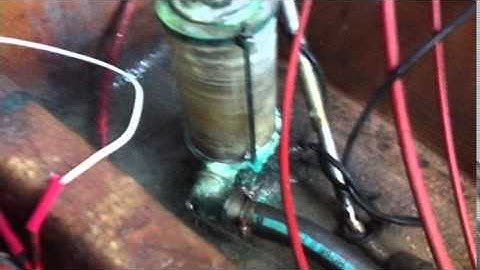 REMOVING RUST: MARINE BRASS SEA STRAINER part 2