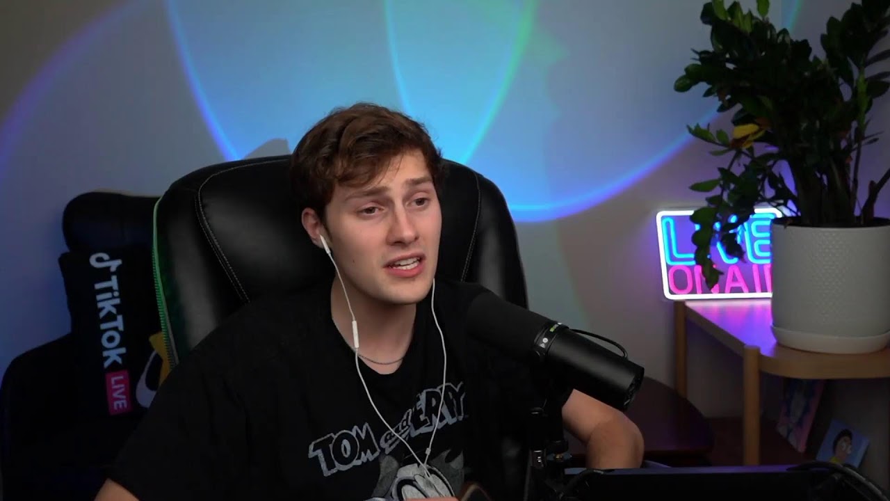 Parker Debates Trump supporters LIVE