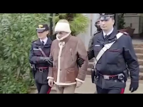 وفاة آخر عرابي المافيا ميسينا دينارو الذي طاردته الشرطة لـ30 عاما ي دفن في صقلية 