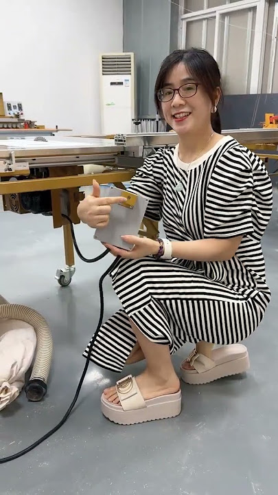 This dust-free saw is crazy! It cut 100 pieces of wood without seeing a single sawdust? #source