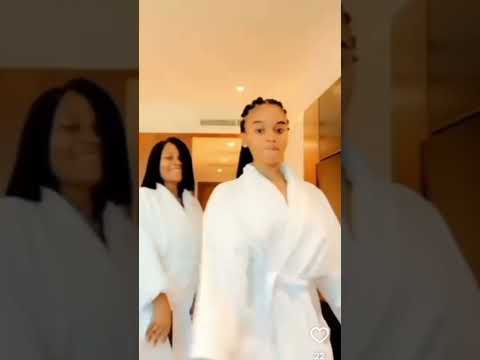 Paula akicheza Wimbo