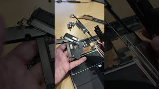 This MacBook Air has a fan in it thanks to Frore's Airjet cooling chip. #Technology #Apple