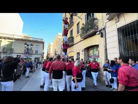 Castellers de Barcelona: Pilar de 4 caminant - Diada dels Castellers de la Vila de Gràcia 2025