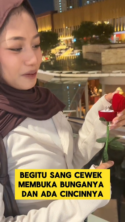 Romantic moment when your boyfriend surprises you with a gold ring ‼️‼️ #romantic #surprise #boyf...