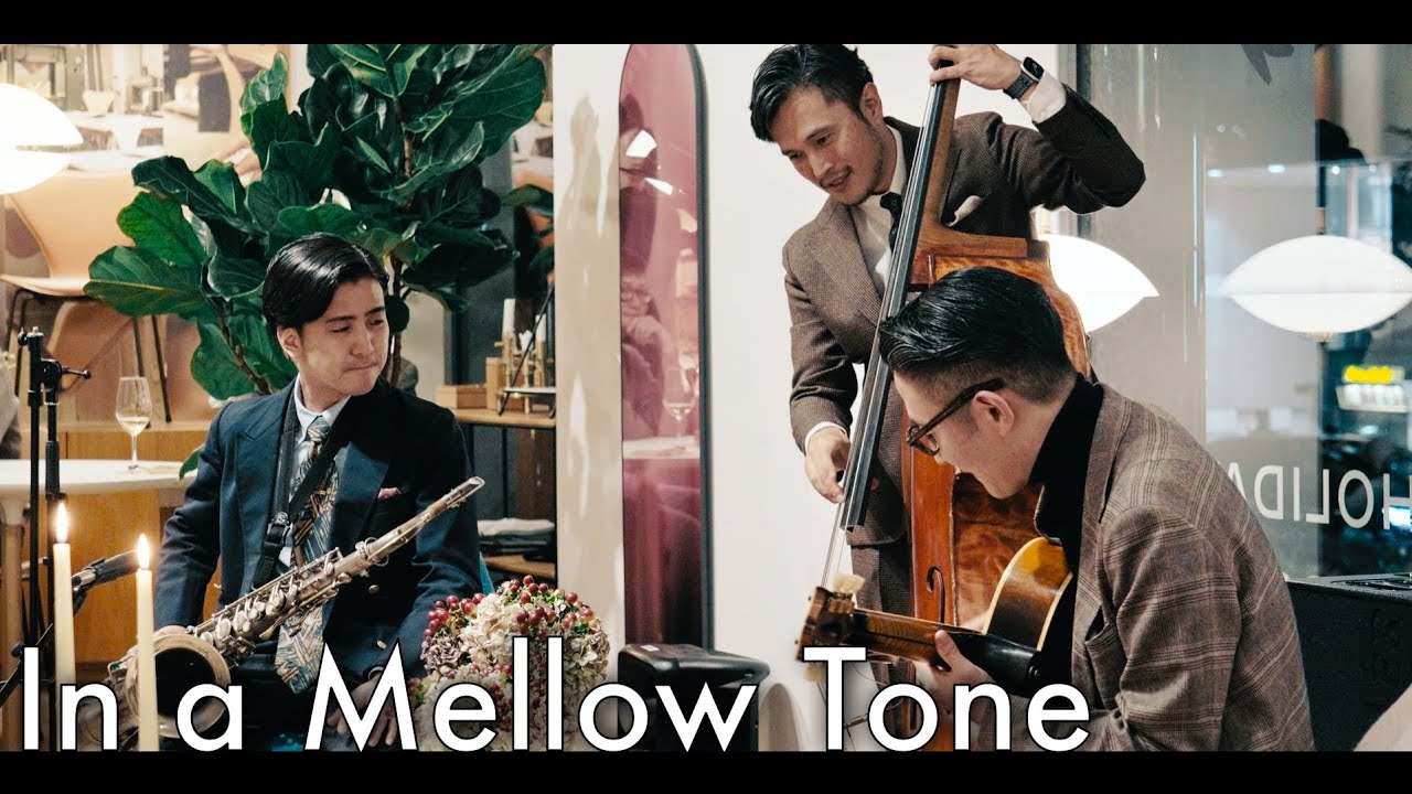 Live at Fritz Hansen. In a mellow tone.