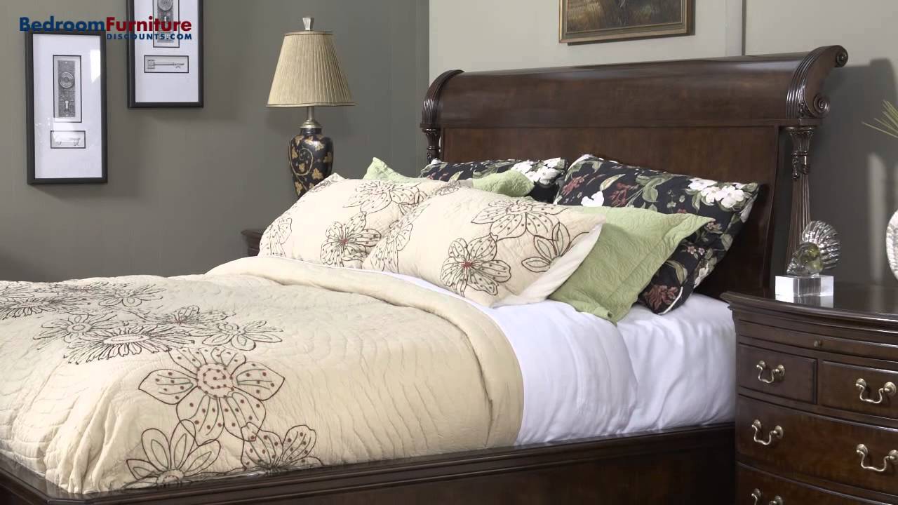 Fine Furniture American Cherry Bridgeport Pencil Post Bedroom Set